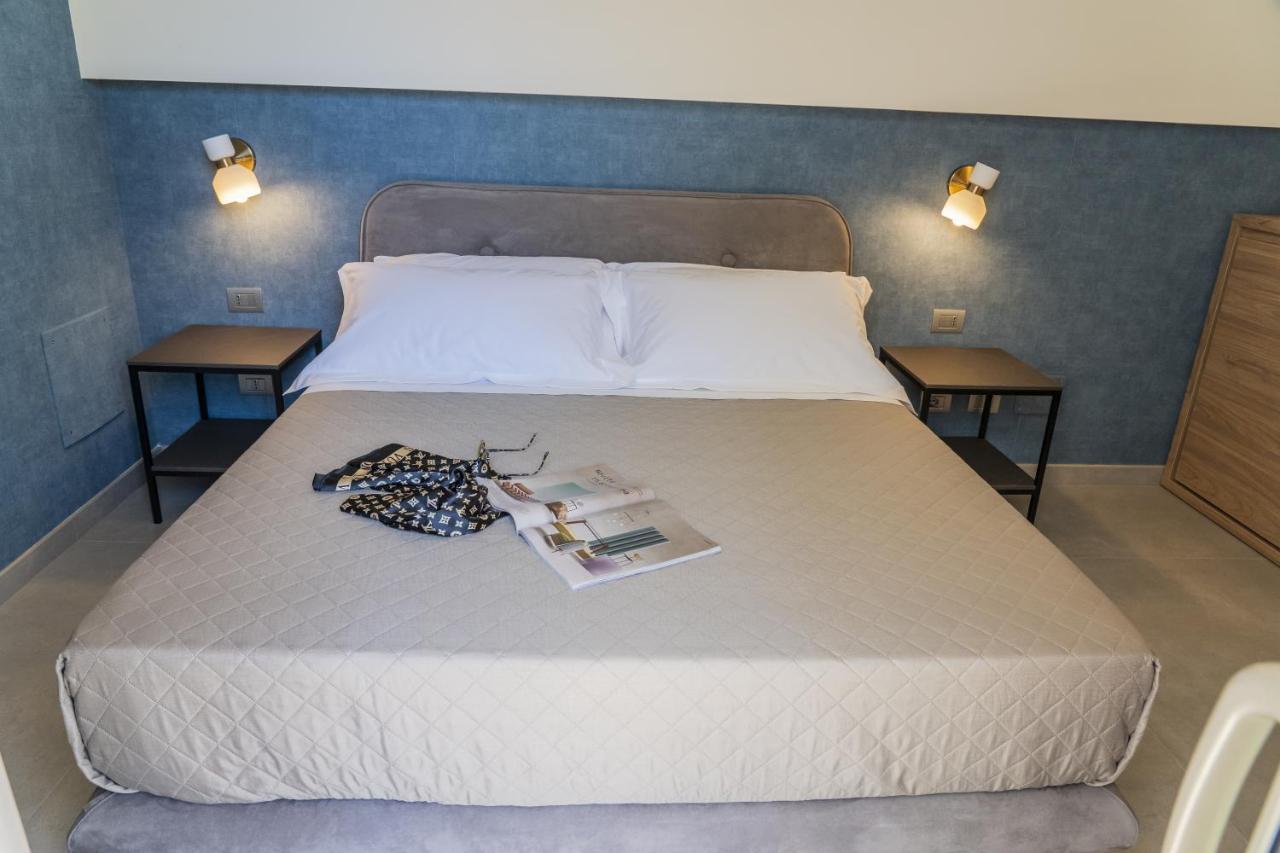 10 Catalani Rooms Porto Cesareo Exterior foto